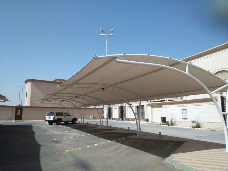 مظلات مواقف سيارات