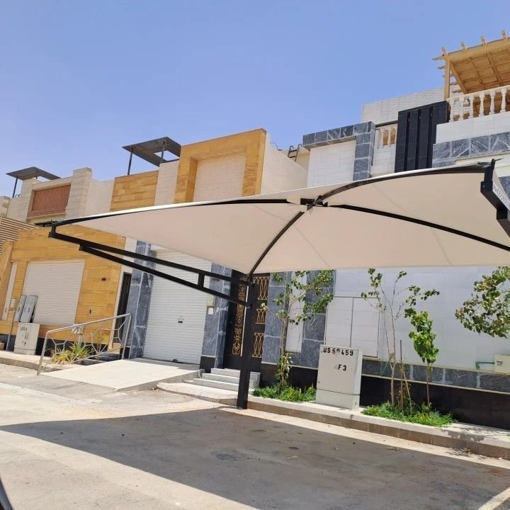 مظلات سيارات خارجية